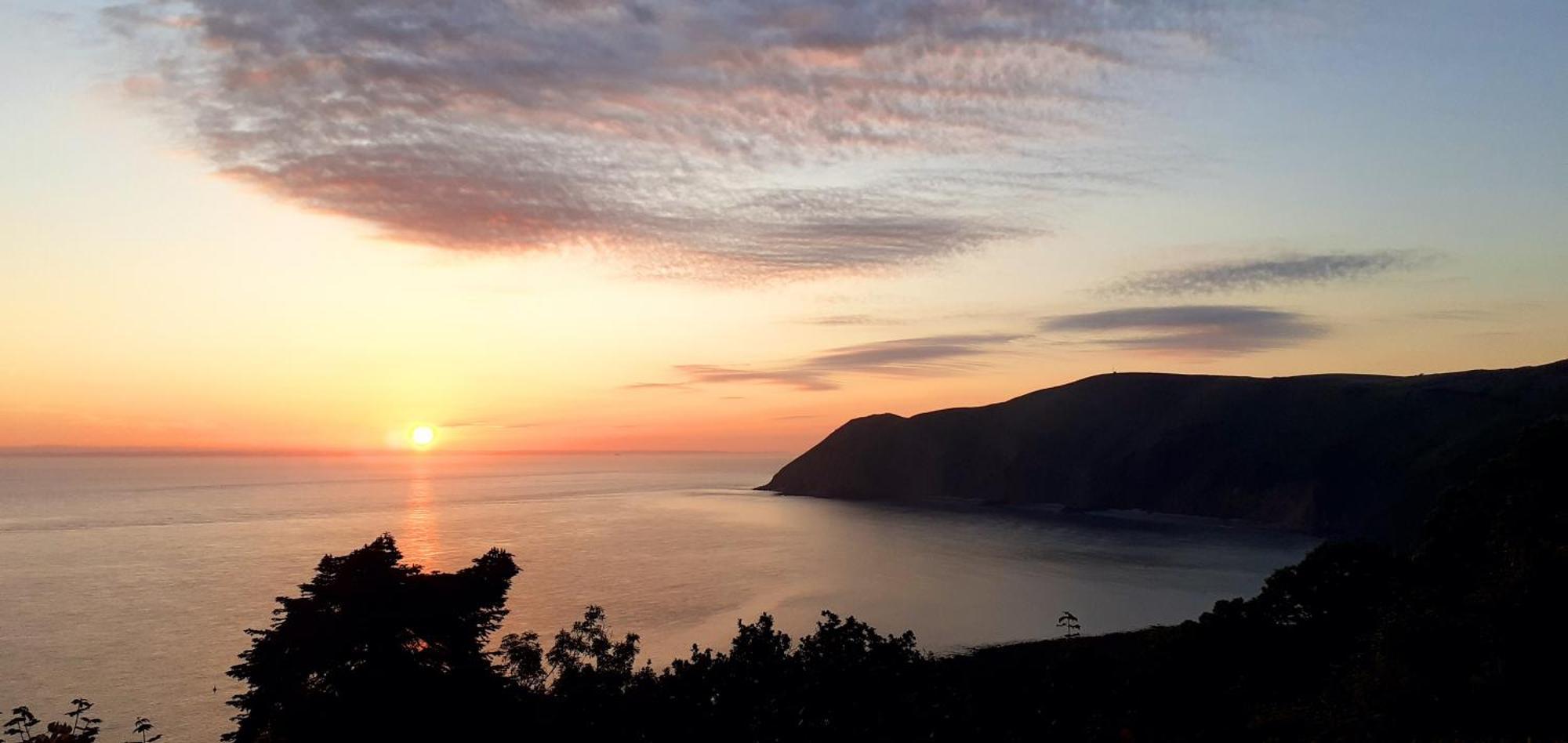 Chough'S Nest Hotel ลินตัน ภายนอก รูปภาพ