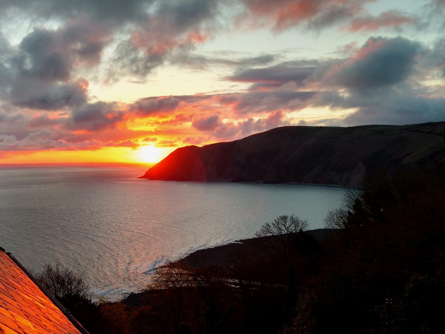 Chough'S Nest Hotel ลินตัน ภายนอก รูปภาพ