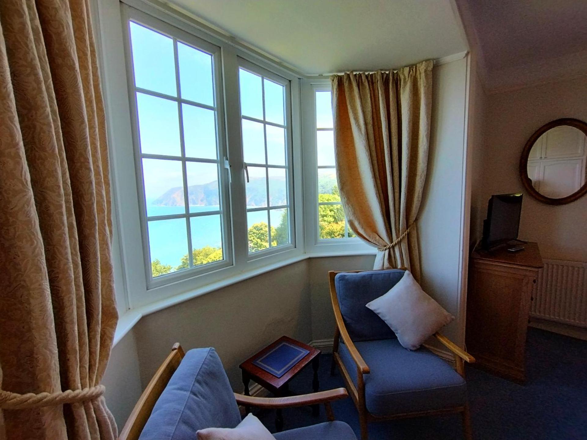 Chough'S Nest Hotel ลินตัน ภายนอก รูปภาพ